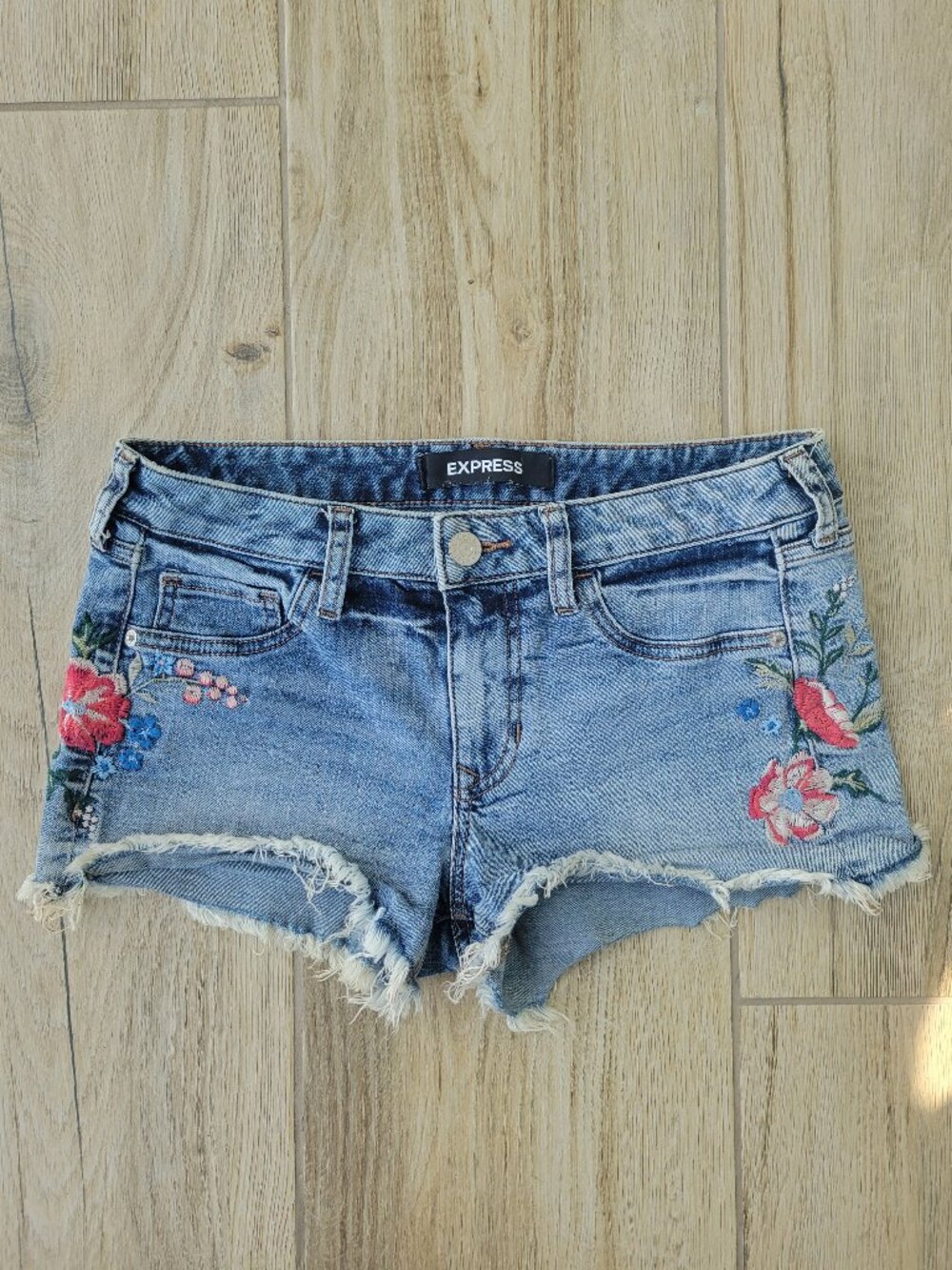 Express Floral Embroidered Distressed Cutoff Denim Shorts – Size 2